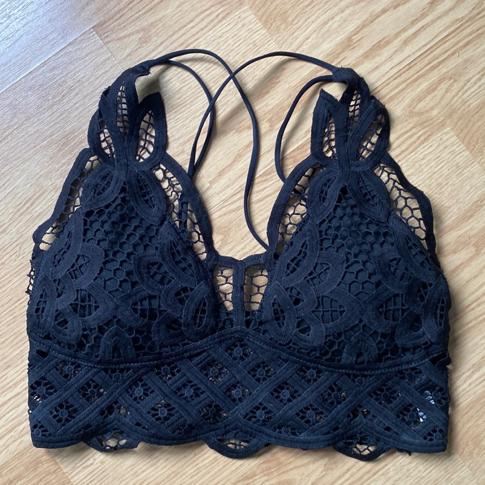 Black laced bandau